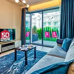 112 Z Ogródkiem, Z Basenem, Sauną, Jacuzzi, Przy Samej Plaży - 5d * Niechorze